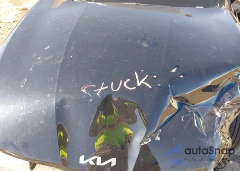 2022 Kia K5 Lxs z USA, uszkodzony, nr VIN 5XXG14J22NG097677